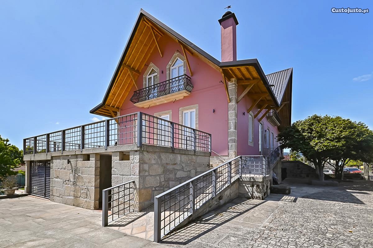 6 bedrooms Castles in Mondim de Basto, Portugal No. 189619