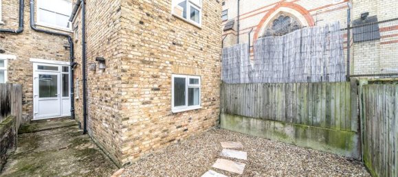 1 bedroom Apartment in London, United Kingdom No. 12815 2