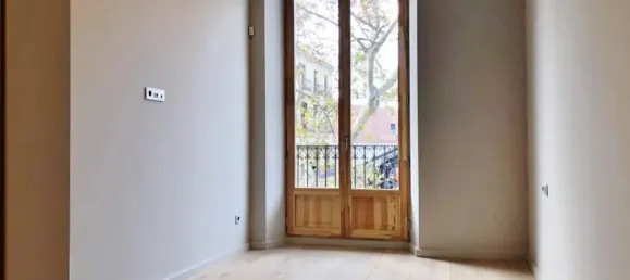 2 Schlafzimmer Wohnung in Ciutat Vella, Spain, Nr. 85125 9