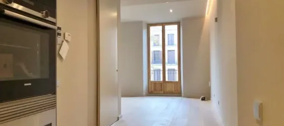 2 Schlafzimmer Wohnung in Ciutat Vella, Spain, Nr. 85125 11