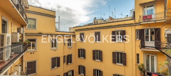 7 bedrooms Apartment in Rome, Italy No. 58720 20