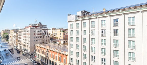 7 bedrooms Apartment in Rome, Italy No. 58720 27