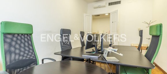 7 bedrooms Apartment in Rome, Italy No. 58720 11