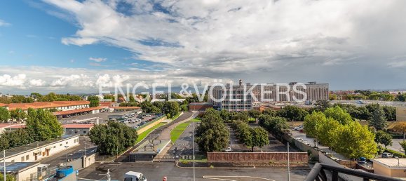 7 bedrooms Apartment in Rome, Italy No. 58720 24