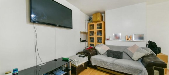 3 bedrooms Apartment in London, United Kingdom No. 9888 13