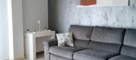 7 bedrooms Apartment in Borgia, Italy No. 330414 8