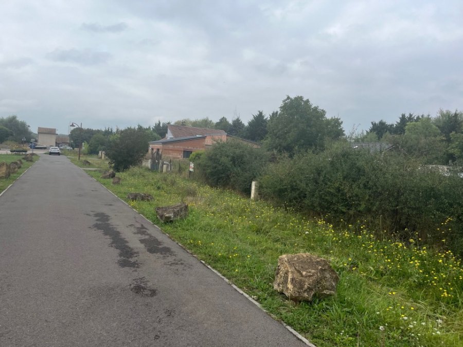 Grundstück in Jury, France, Nr. 342079