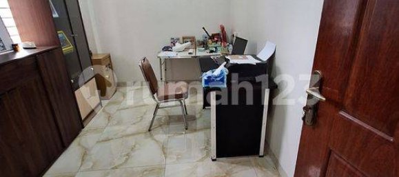 Дом с 5 спальнями в Джакарта, Индонезия № 2492 6