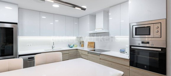 4 غرف نوم منزل ذو طابقين في Sants-Montjuic, Spain رقم 142816 16