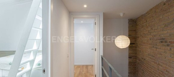 4 غرف نوم منزل ذو طابقين في Sants-Montjuic, Spain رقم 142816 25