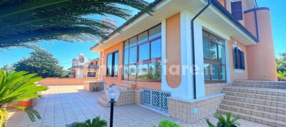 6 bedrooms Villa in Ardea, Italy No. 44898 9