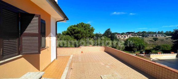 6 bedrooms Villa in Ardea, Italy No. 44898 14