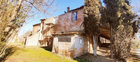 12 rooms House in Foiano della Chiana, Italy No. 227117 4