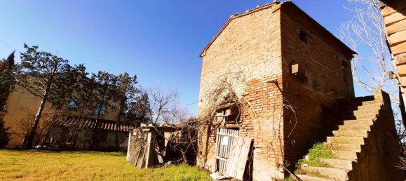 12 rooms House in Foiano della Chiana, Italy No. 227117 19