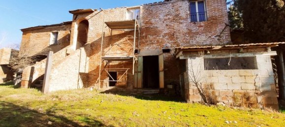 12 rooms House in Foiano della Chiana, Italy No. 227117 5