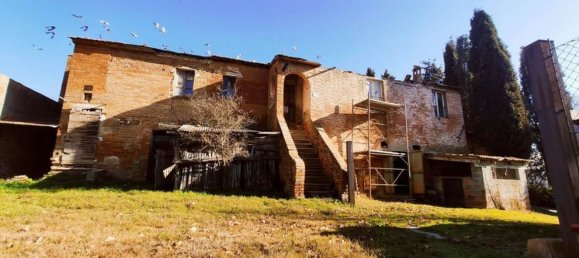 12 rooms House in Foiano della Chiana, Italy No. 227117 6