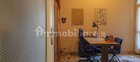 3 bedrooms Apartment in Turin, Italy No. 58346 14