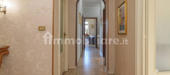 3 bedrooms Apartment in Turin, Italy No. 58346 10