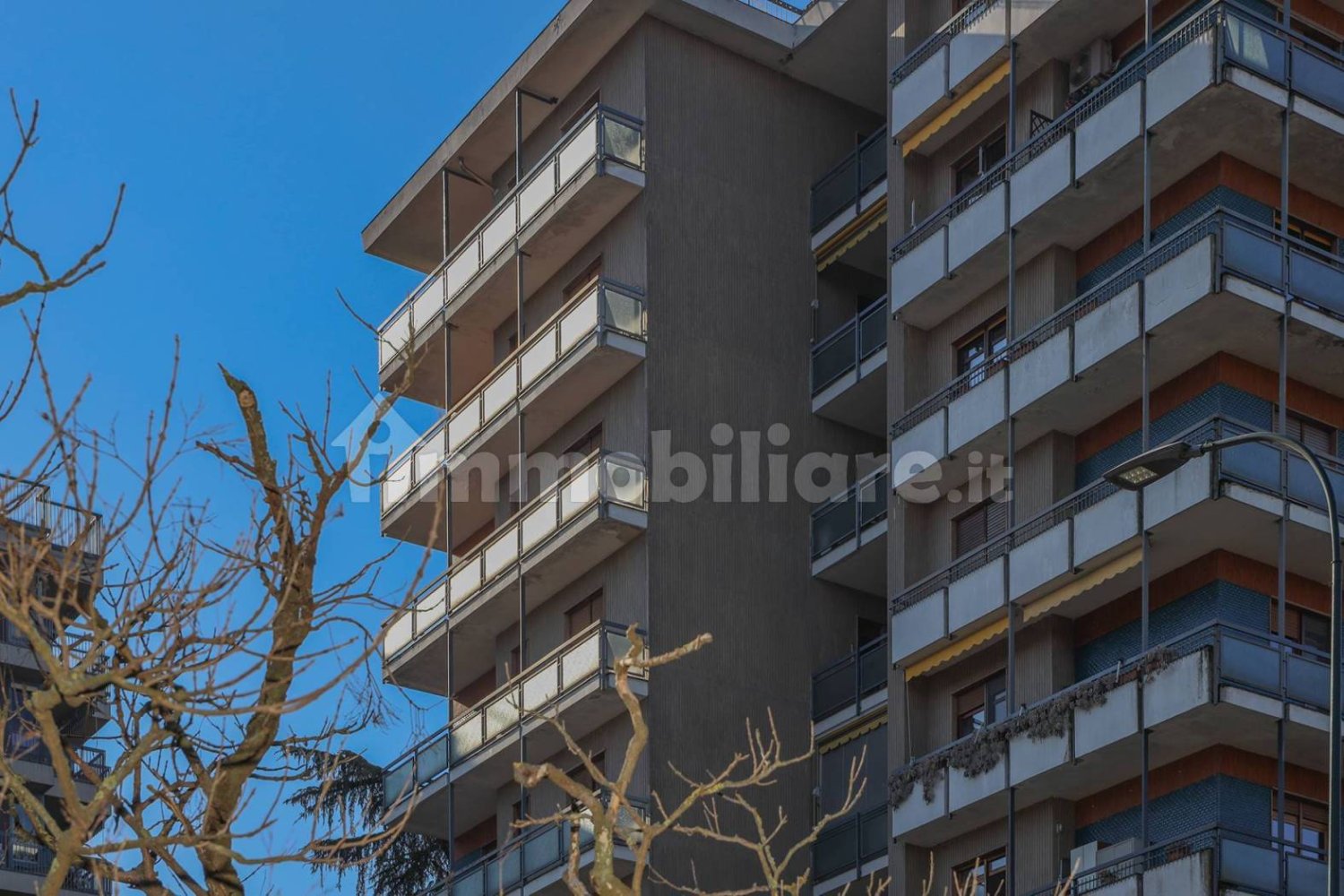 3 bedrooms Apartment in Turin, Italy No. 58346