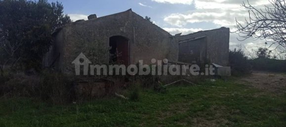 2 bedrooms House in Pachino, Italy No. 155046 5