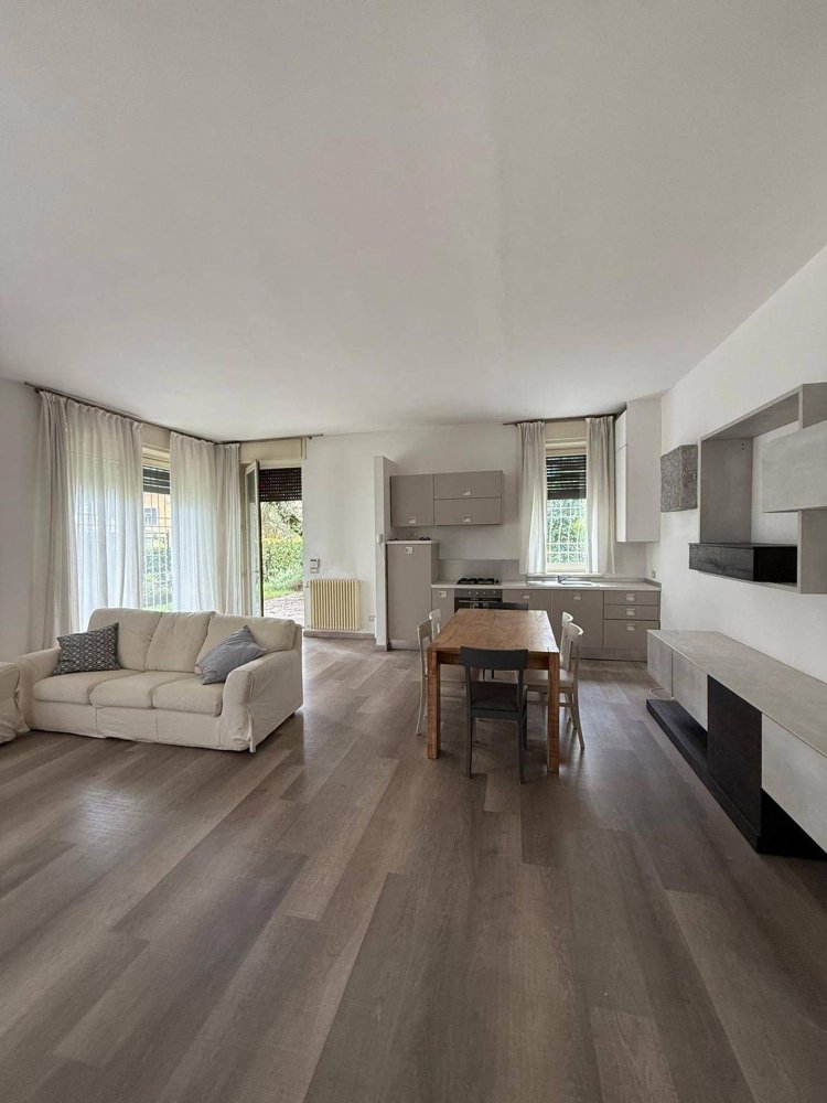 3-Zimmer Wohnung in Salò, Italy, Nr. 150023