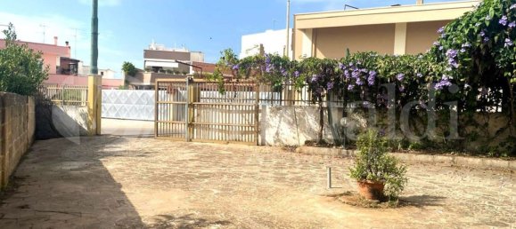 10-Zimmer Haus in Sannicola, Italy, Nr. 65330 10