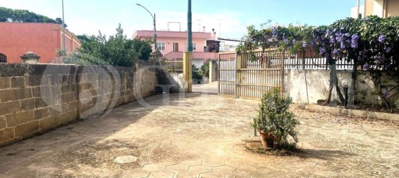 10-Zimmer Haus in Sannicola, Italy, Nr. 65330 26