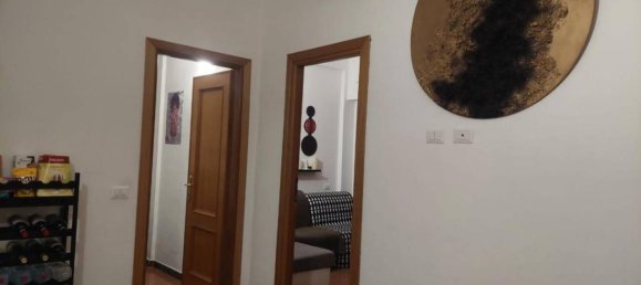2 rooms Apartment in Rome, Italy No. 38610 2