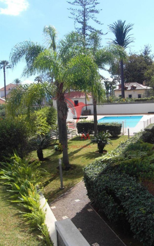 Квартира с 3 спальнями в Фуншал, Португалия № 1227