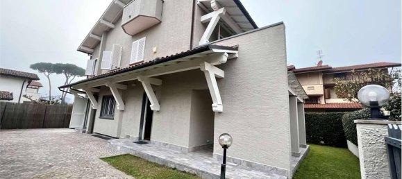 7 rooms Villa in Forte dei Marmi, Italy No. 67187 7