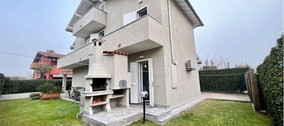 7 rooms Villa in Forte dei Marmi, Italy No. 67187 3