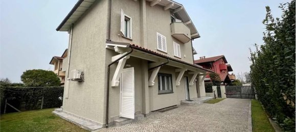 7 rooms Villa in Forte dei Marmi, Italy No. 67187 2