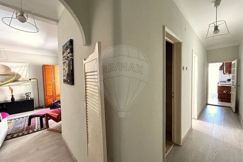 3 bedrooms Apartment in Lisbon, Portugal No. 271855