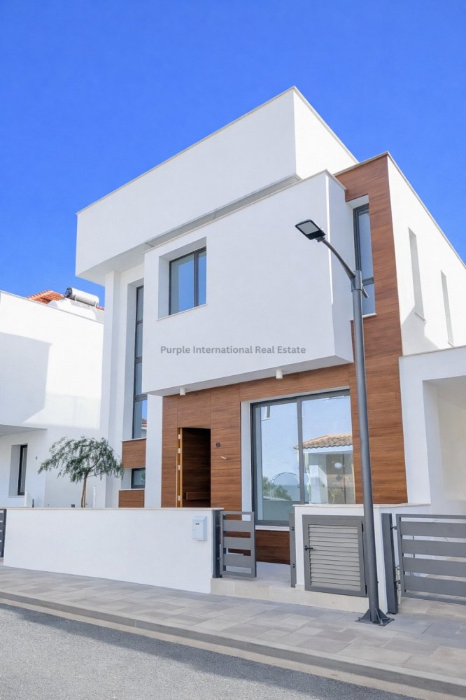 Villa T4 em Dromolaxia, Cyprus N.º 173581