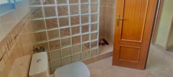 5 bedrooms House in Esparreguera, Spain No. 188123 24