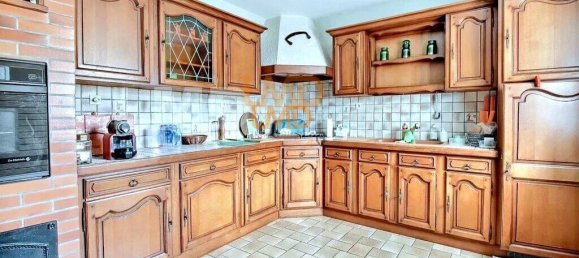 4 Schlafzimmer Haus in Charente-Maritime, France, Nr. 338872 3