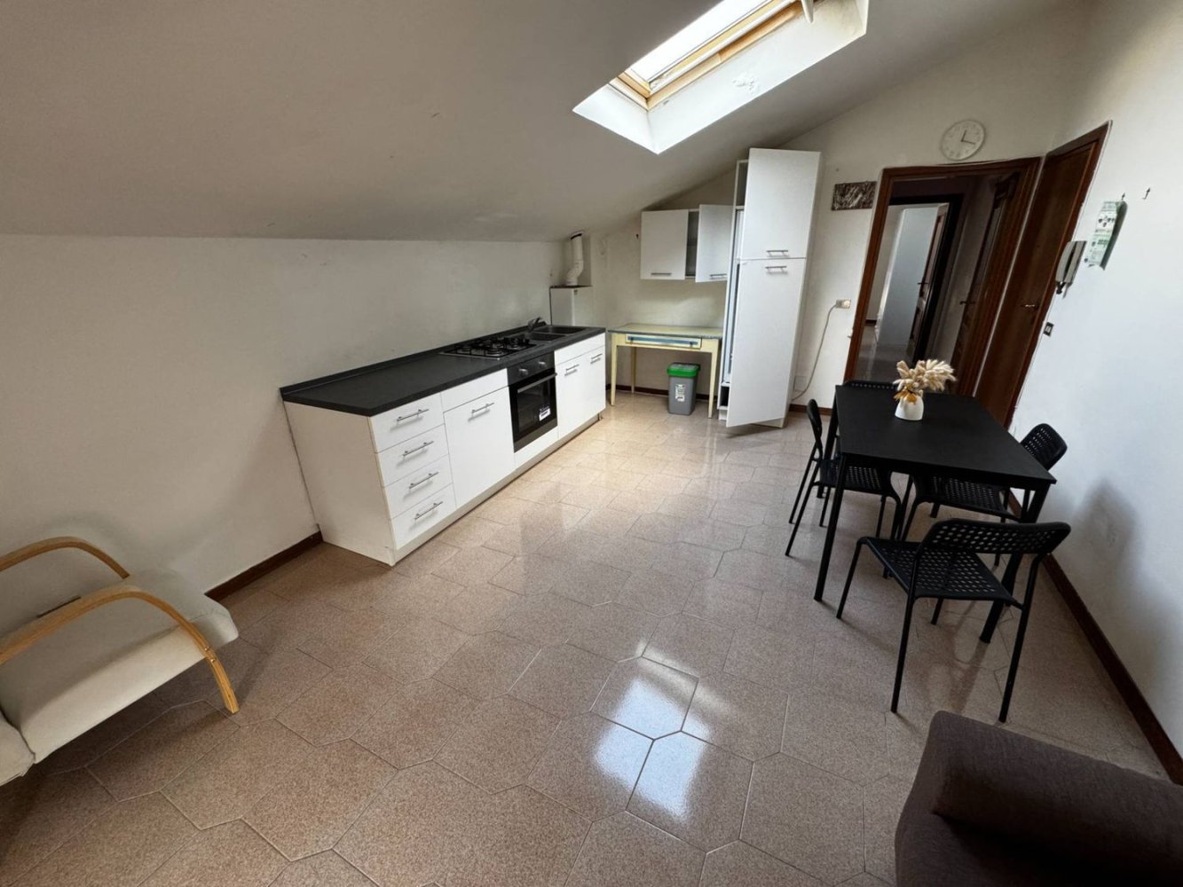 2-salle Appartement à Mirandola, Italy No. 295661