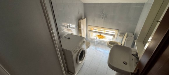 2-salle Appartement à Mirandola, Italy No. 295661 4