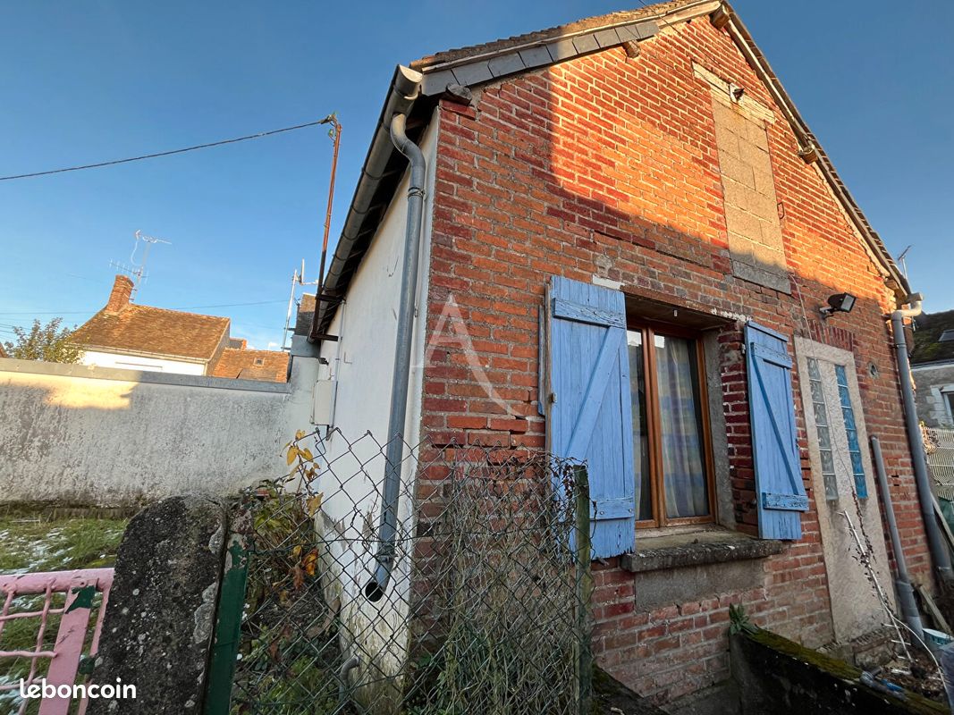 2 Schlafzimmer Haus in Chateau-Renault, France, Nr. 44996