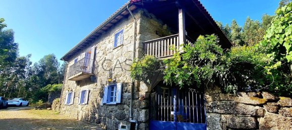 3 bedrooms House in Guilhofrei, Portugal No. 221823 49