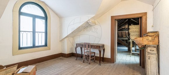 Здание с 9 спальнями в Виана ду Каштелу, Португалия № 128590 21