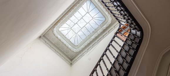 Здание с 9 спальнями в Виана ду Каштелу, Португалия № 128590 14