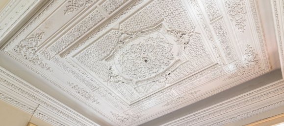 Здание с 9 спальнями в Виана ду Каштелу, Португалия № 128590 13