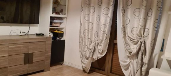 3 bedrooms Apartment in Terni, Italy No. 316883 3