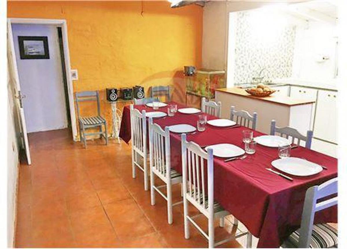 Casa de 4 dormitorios en Maldonado, Uruguay No. 1362