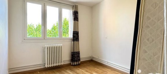 Квартира с 2 спальнями в Нуази-ле-Сек, Франция № 309702 6