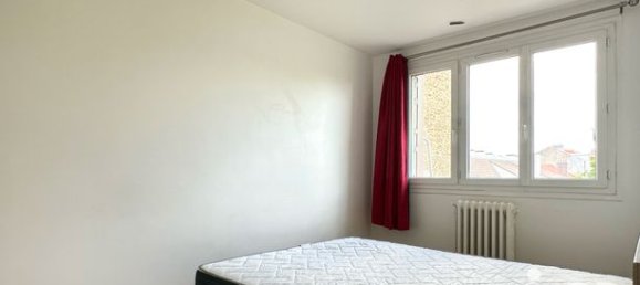 Квартира с 2 спальнями в Нуази-ле-Сек, Франция № 309702 4