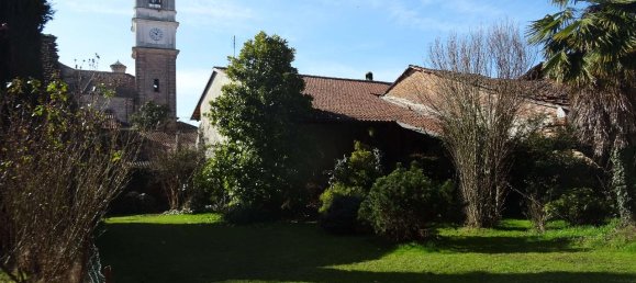 12 rooms Villa in Foglizzo, Italy No. 5149 10