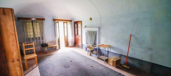 12 rooms Villa in Foglizzo, Italy No. 5149 18