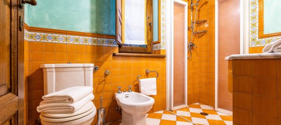 10-Zimmer Haus in Pescaglia, Italy, Nr. 158851 24